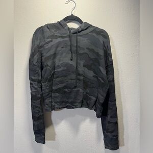 Black & Grey Camo Cropped Hoodie